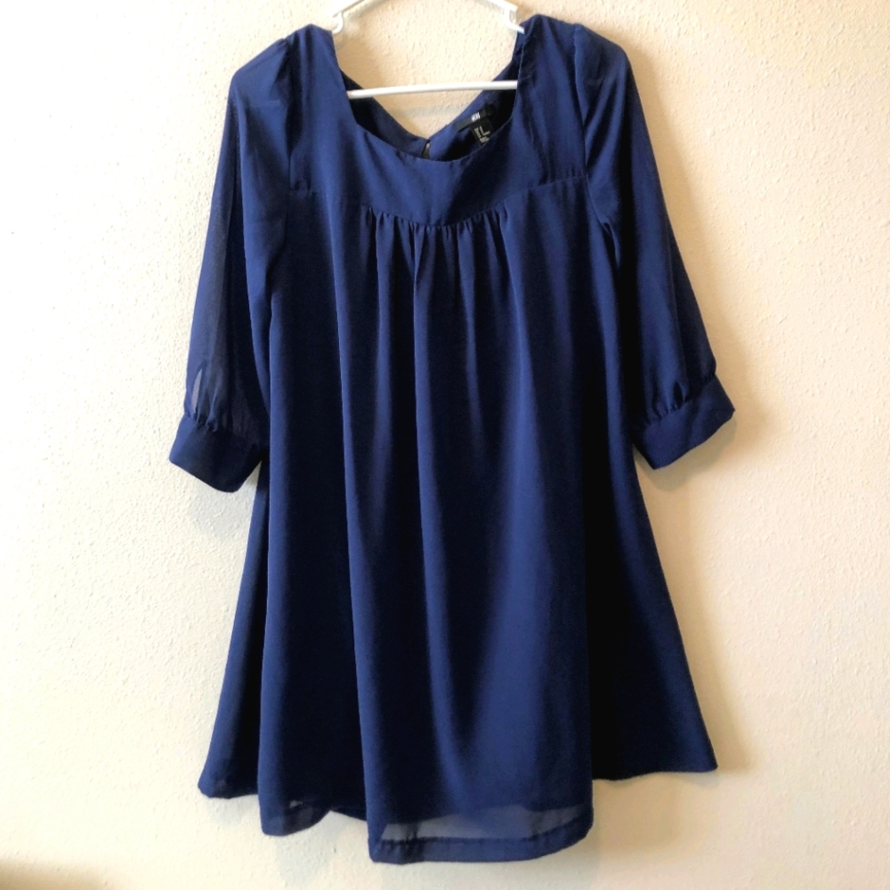 H&M 3/4 Sleeve Smock Dress with Rounded Neckline